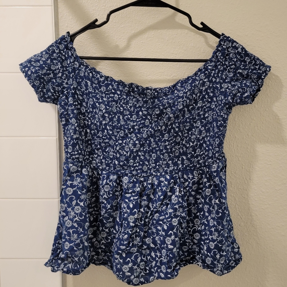 Old navy off the shoulder blouse